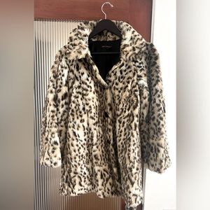 Women’s Faux Fur Coat Betsey Johnson SZ 2 Cheetah Print